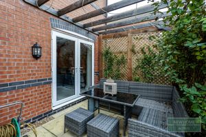 Photo 30- click for photo gallery